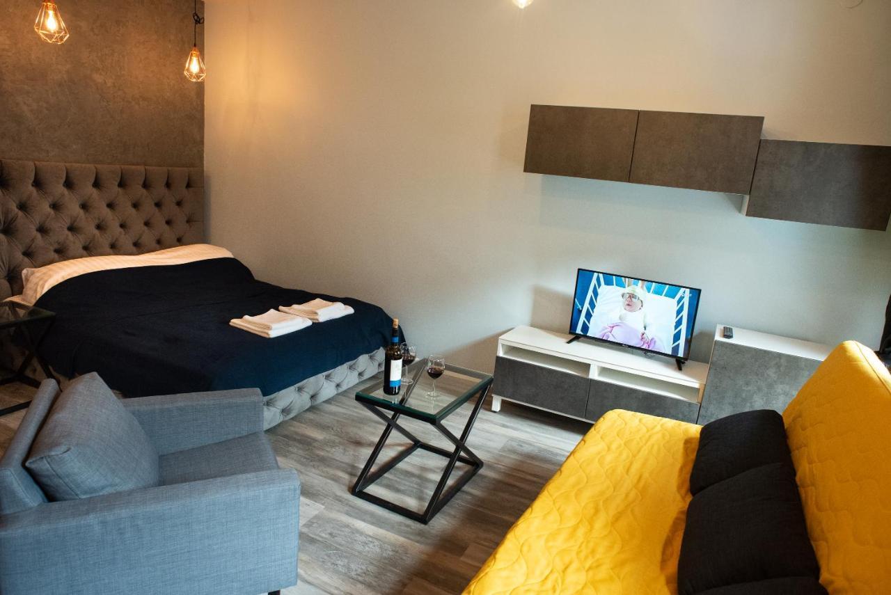 Apartament Antresola Fabryczna Жельона Гора Екстериор снимка